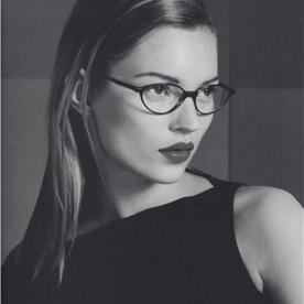 Minimalist vs Statement Glasses: Which Style Works Best for You?